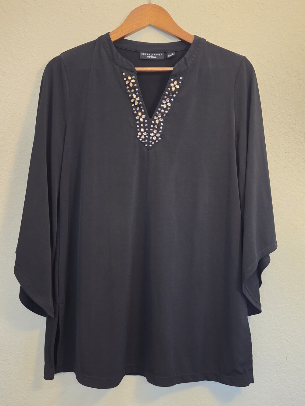 Susan Graver Artisan Tunic Top Womens Small Black Craystal Neckline Night Out
